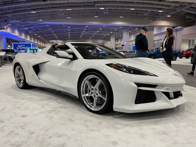 2026 Chevrolet Corvette E-Ray Convertible Specs